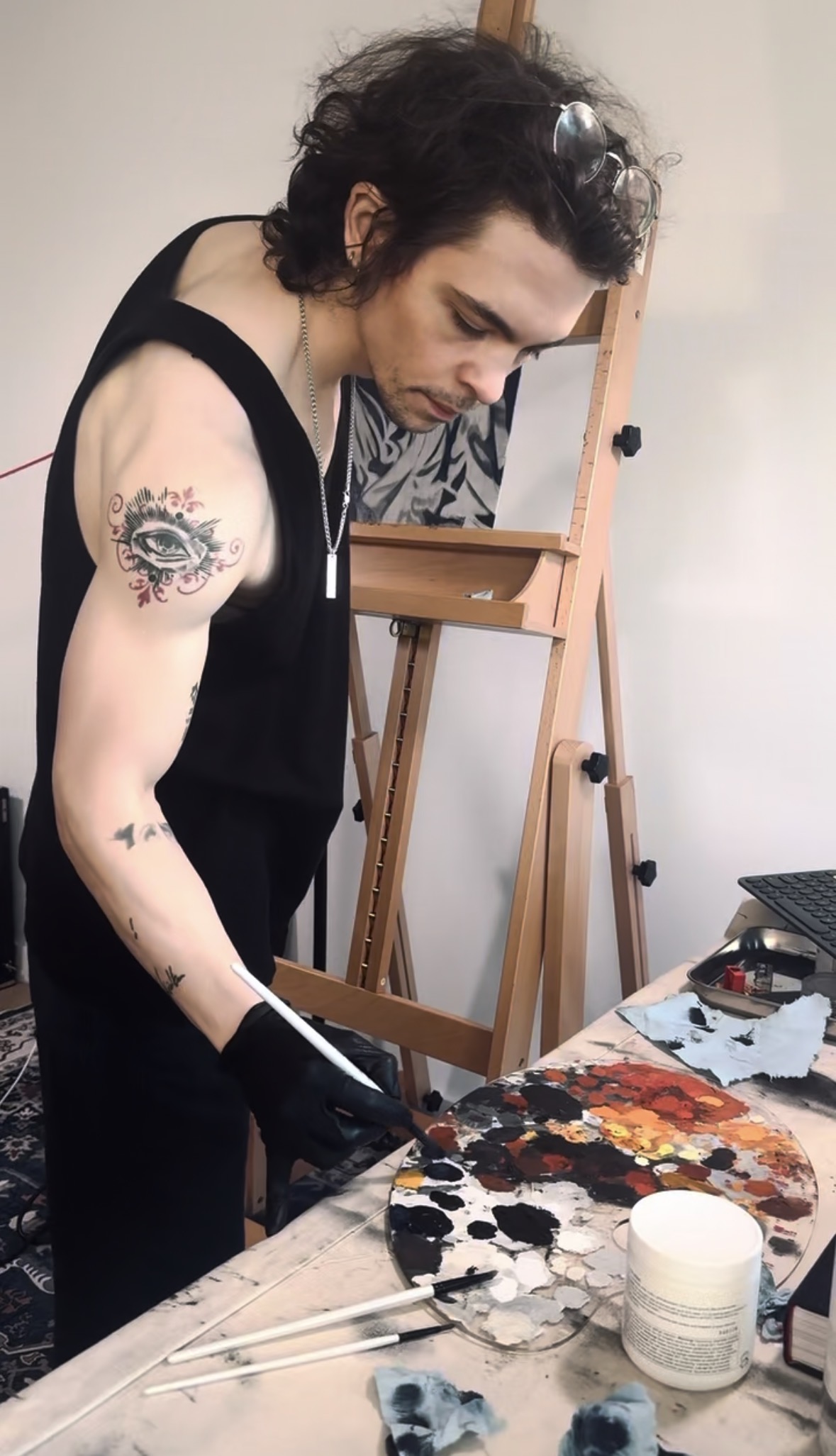 Alexander Hayden in the studio
